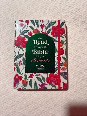 Barbour Green Floral-Accent 2026 Bible Planner